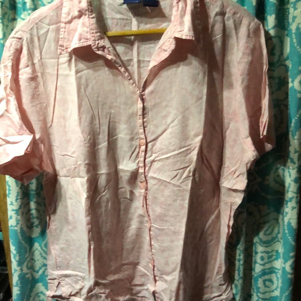 Basic Editions Pink‎ Blouse Short-Sleeved Button-Up
